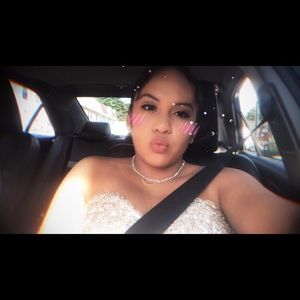 Meet your Posher, Eylin